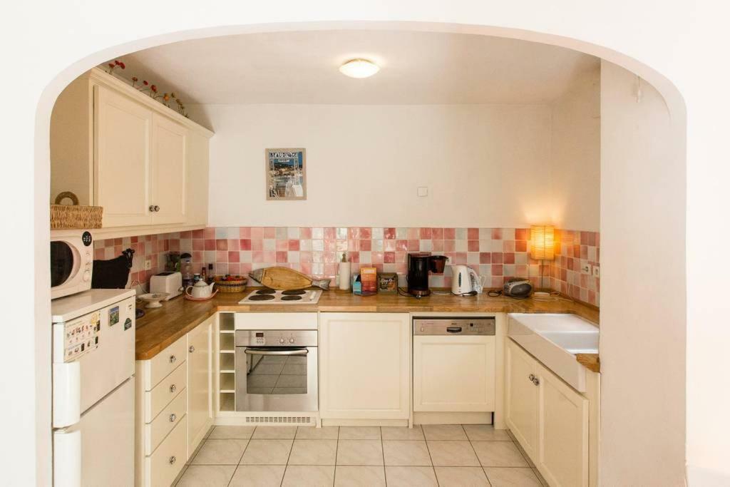 Villa Soraya , Quiet Location With Big Garden Near Beach And Old Town Of ניס מראה חיצוני תמונה
